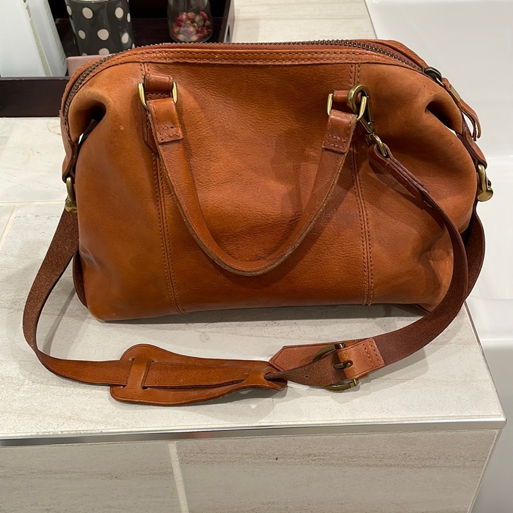 Madewell tan saddle leather purse
